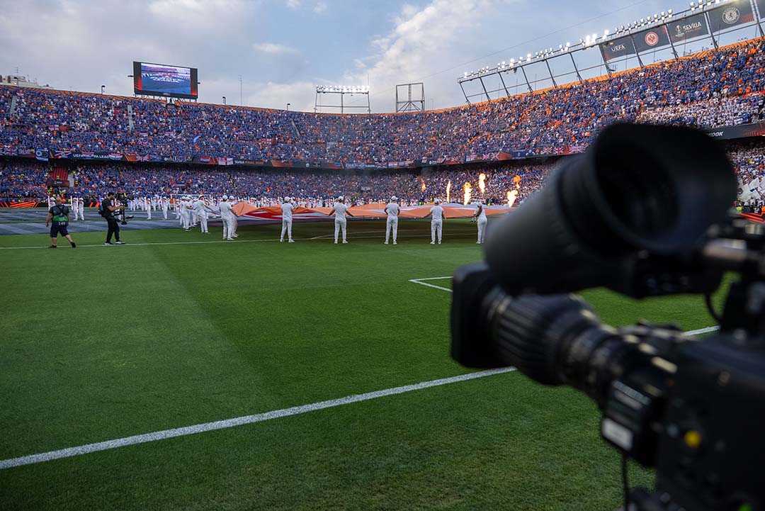 Stefan Sehnal als Verbund-Kameramann beim Europa League Finale in Sevilla