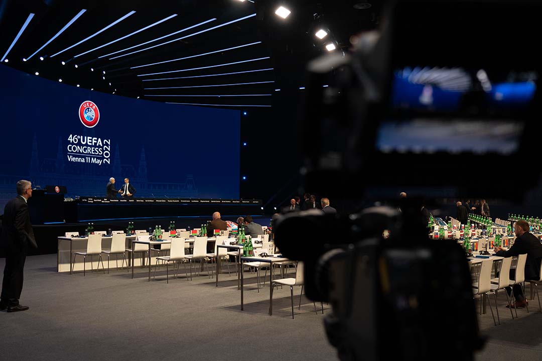 Stefan Sehnal beim Uefa Kongress 2022 in Wien